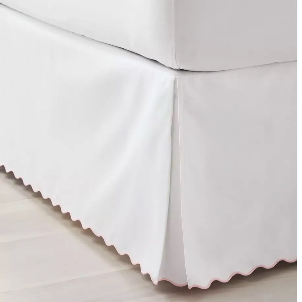 Serena & Lily Wave Bedskirt | King, Seashell